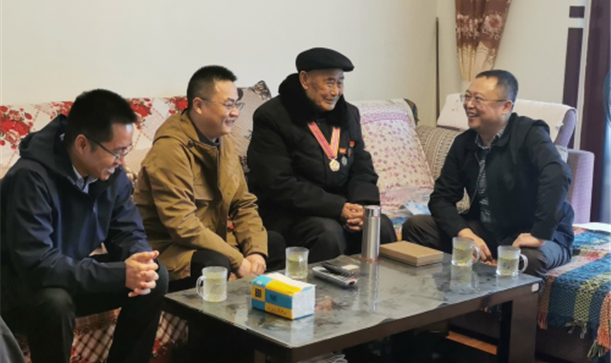 腾博诚信官网集团走访慰问抗美援朝志愿军老战士